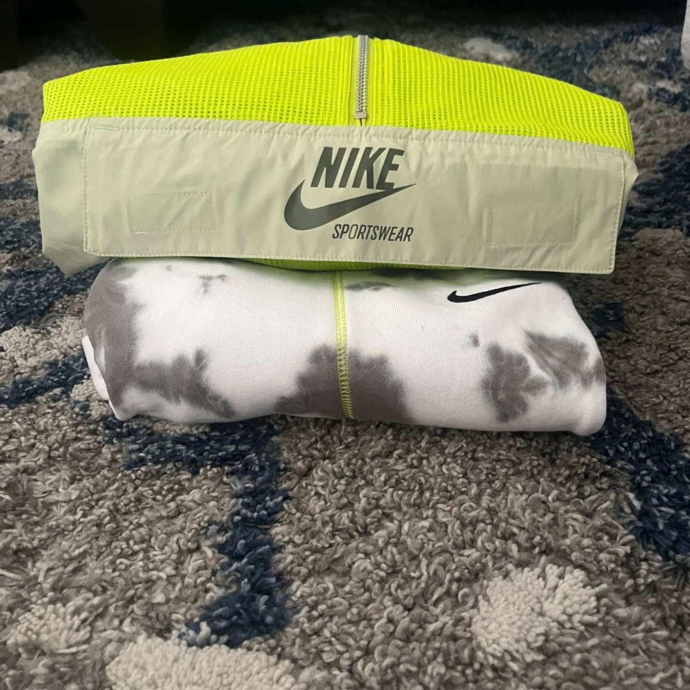Women Nike pants set